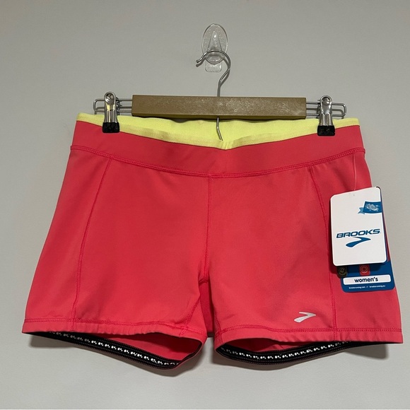Brooks Pink Epiphany Boy Shorts Size Large Running Training Athletic NEW - Picture 1 of 8